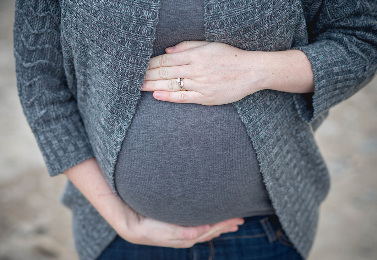 Durham Region Maternity Photographer #1