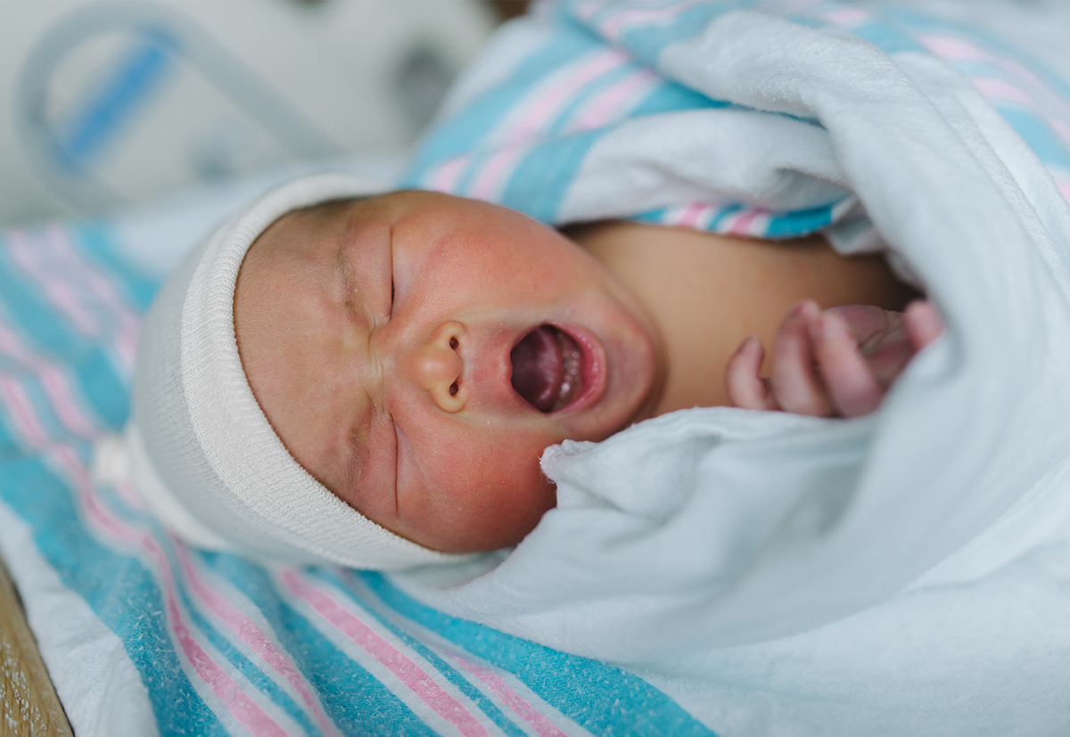 Newborn birth photographer Toronto
