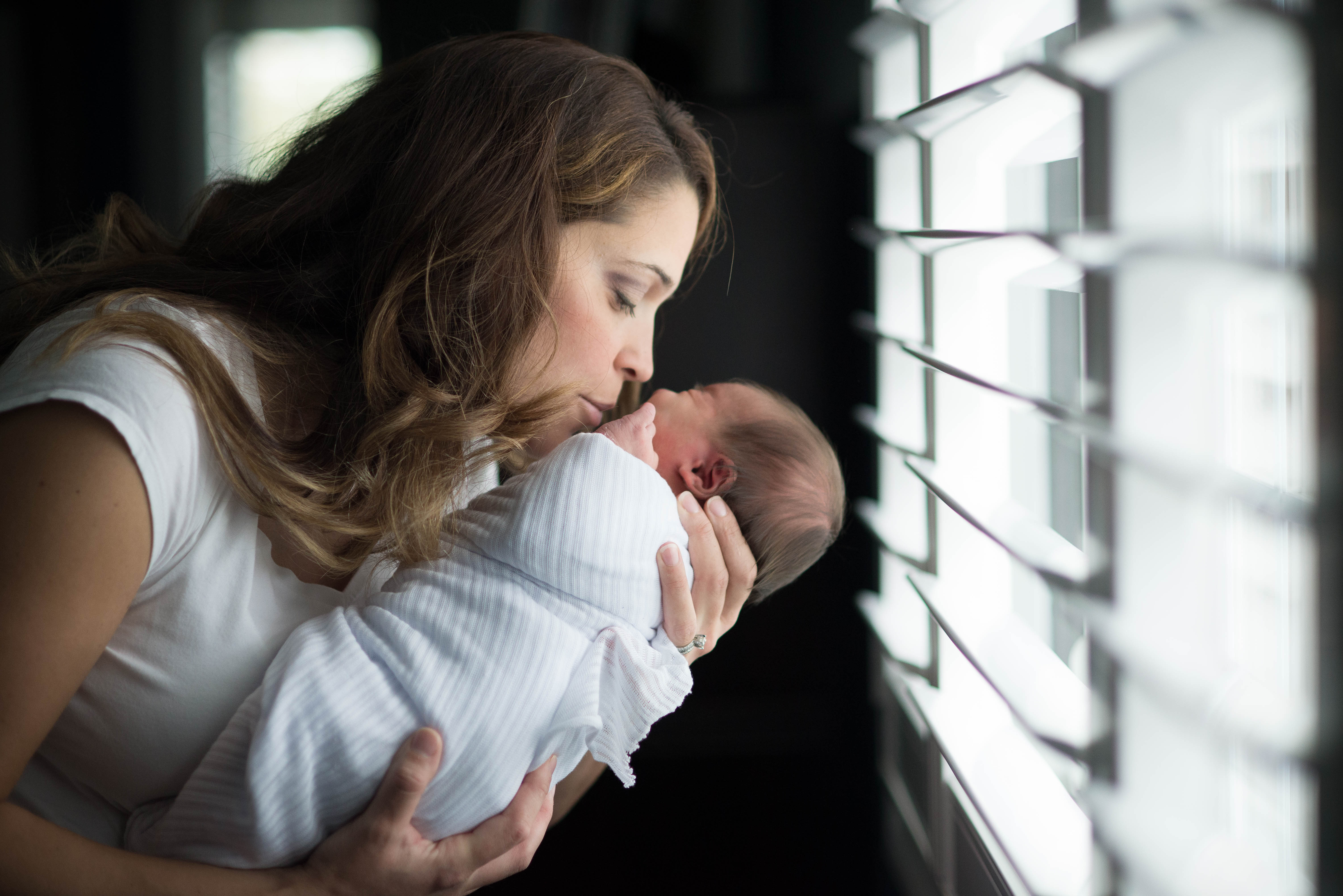 In home newborn photographer Toronto